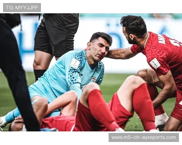 伊朗球员用毯子盖住替补席，被误认为冬奥冰壶队，伊朗杯ds