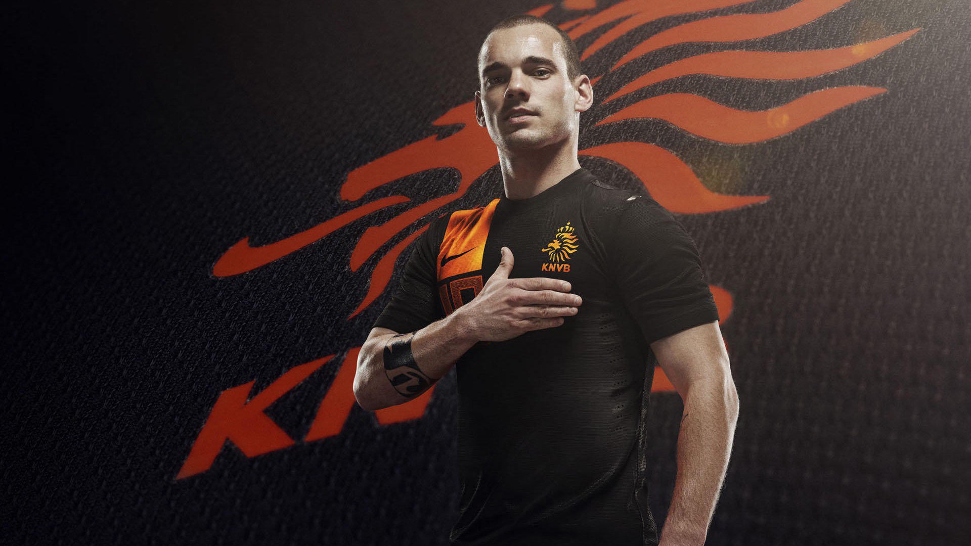 波尔曼在橄榄球冠军锦标赛中展现无与伦比的球场智慧，博尔特橄榄球