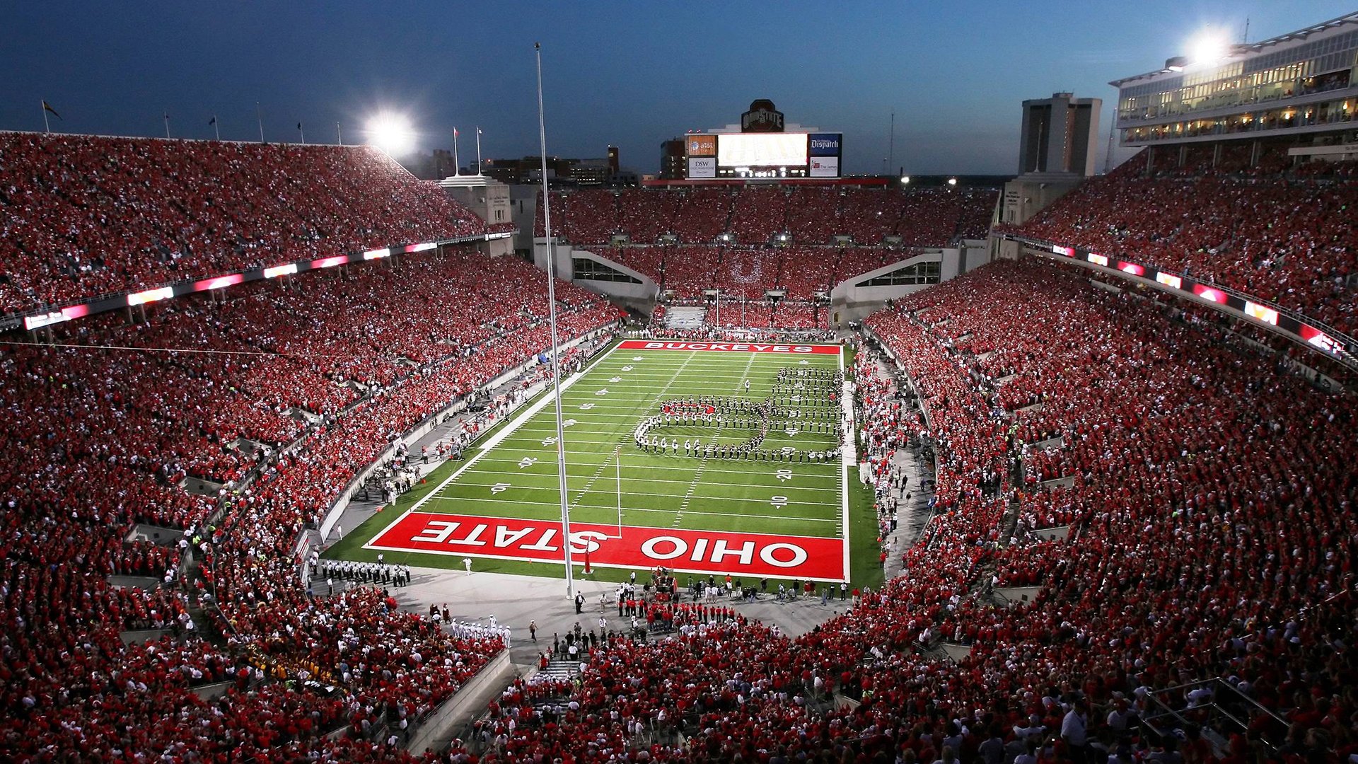 欧冠半决赛首回合：阿贾克斯2比2利物浦 “六万人合唱+四球大戏”名场面再现